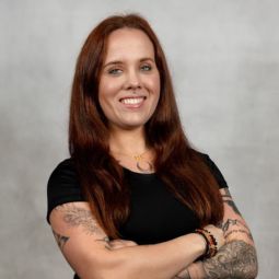 Larissa Sands Headshot