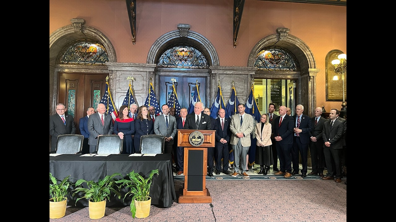 photo of press coference