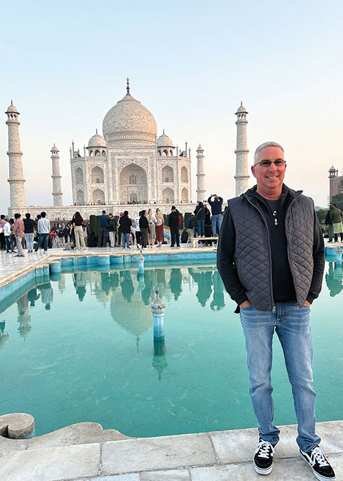 David Foreman in front of the Taj Mahal. 